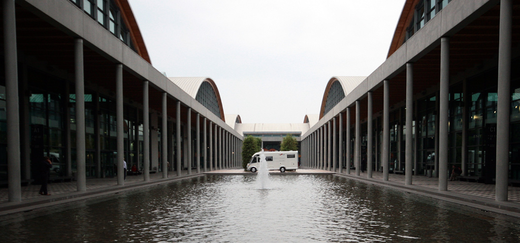 CamperInPiscina---A--.jpg