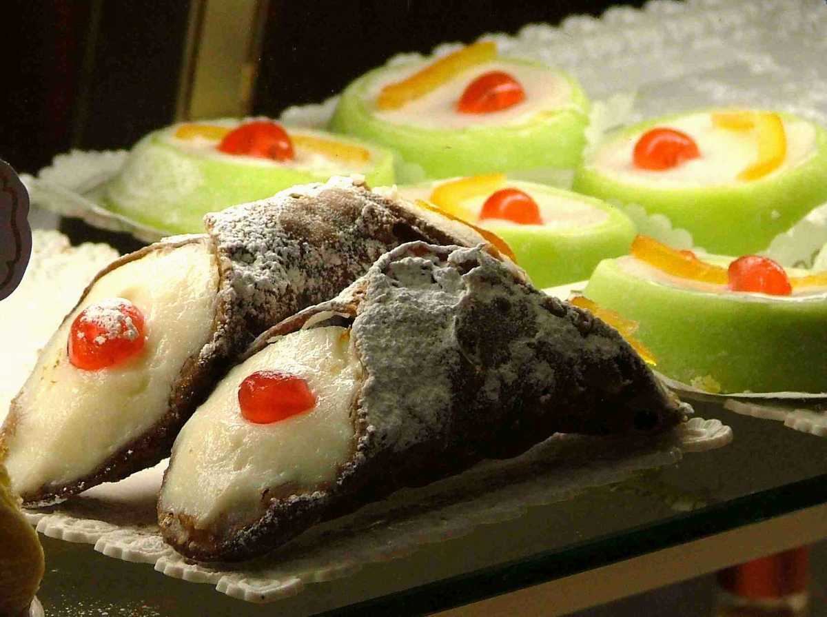 Cannoli Ericini.JPG
