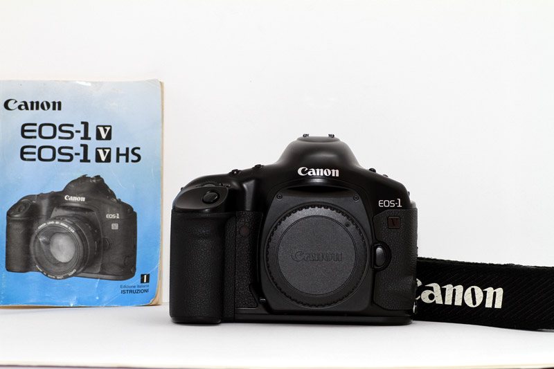 Canon-1V.jpg
