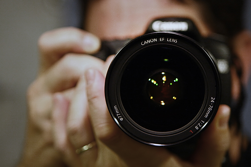 Canon-24-70-f2.8.jpg