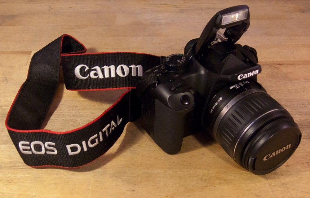 canon1000d_small.jpg
