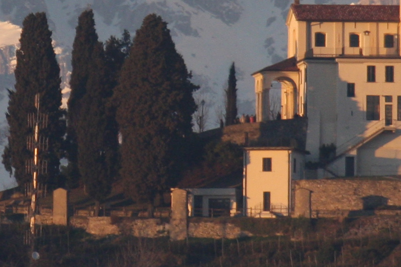 Canon100400+Canon40D-crop2.jpg