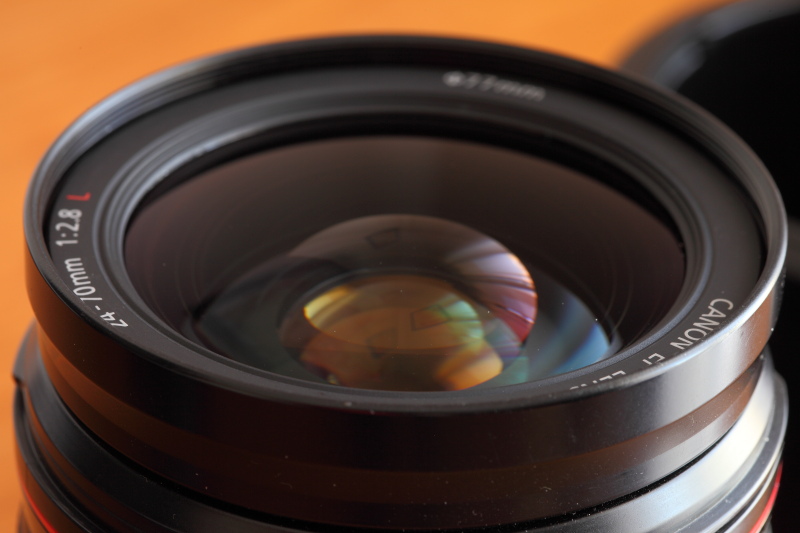canon24_70L-01.JPG