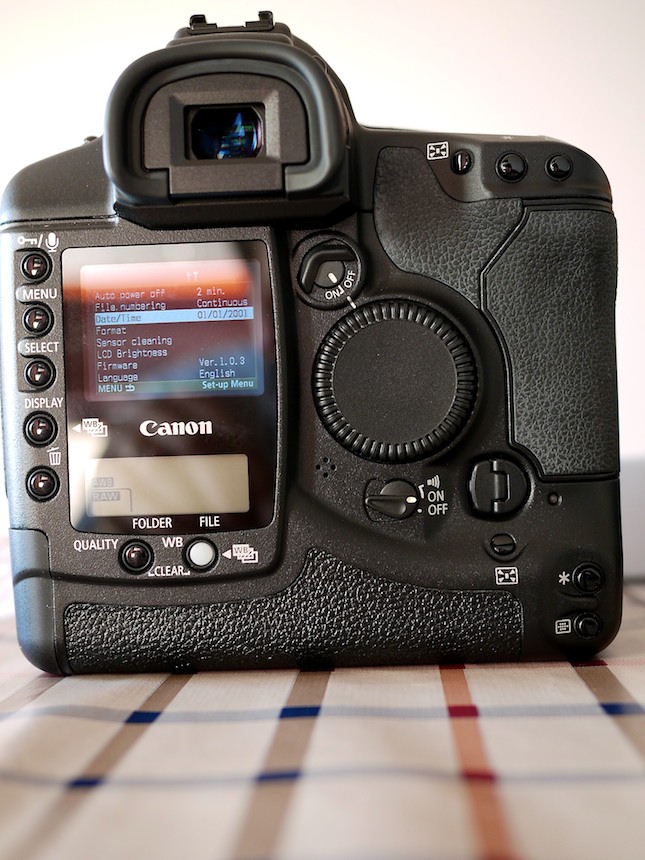 Canon_1DS_5 (1).jpg