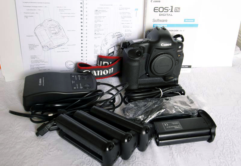 Canon 1DS (9).jpg