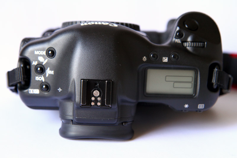 Canon 1DS Mark II (3).jpg