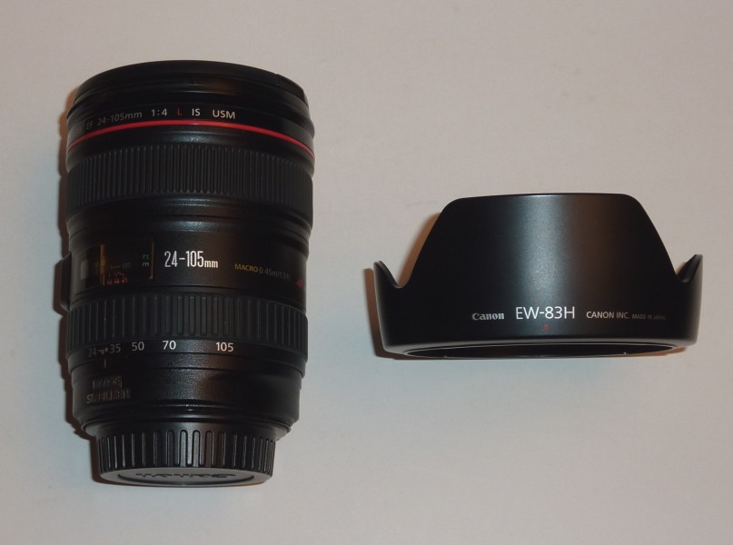 Canon_24-105L_01_small.jpg