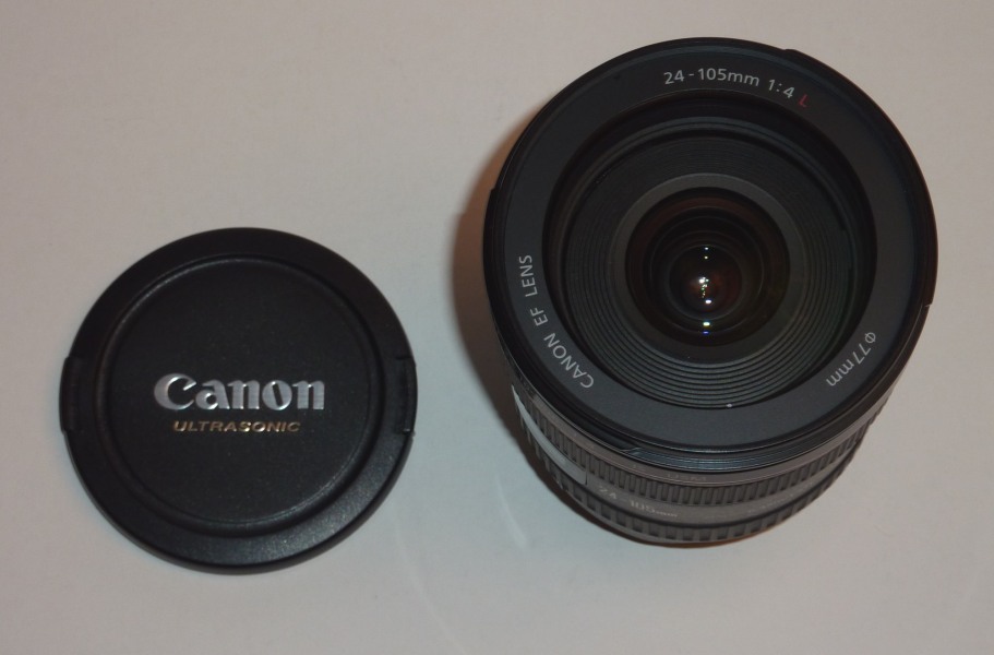 Canon_24-105L_03_small.jpg