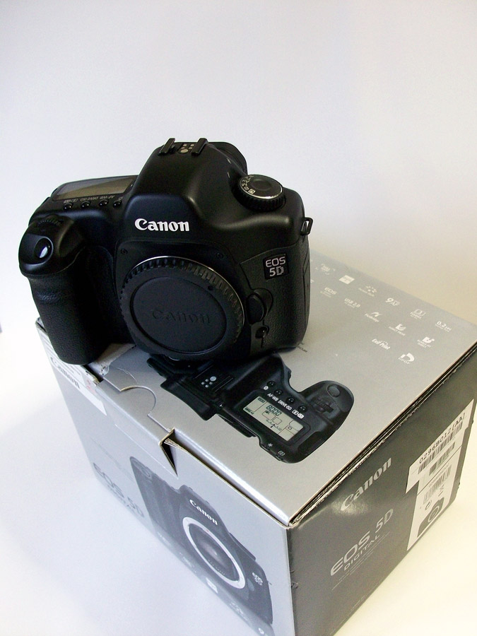 Canon 5D Old.jpg