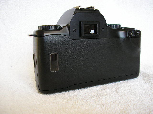 Canon EF-M (2).JPG