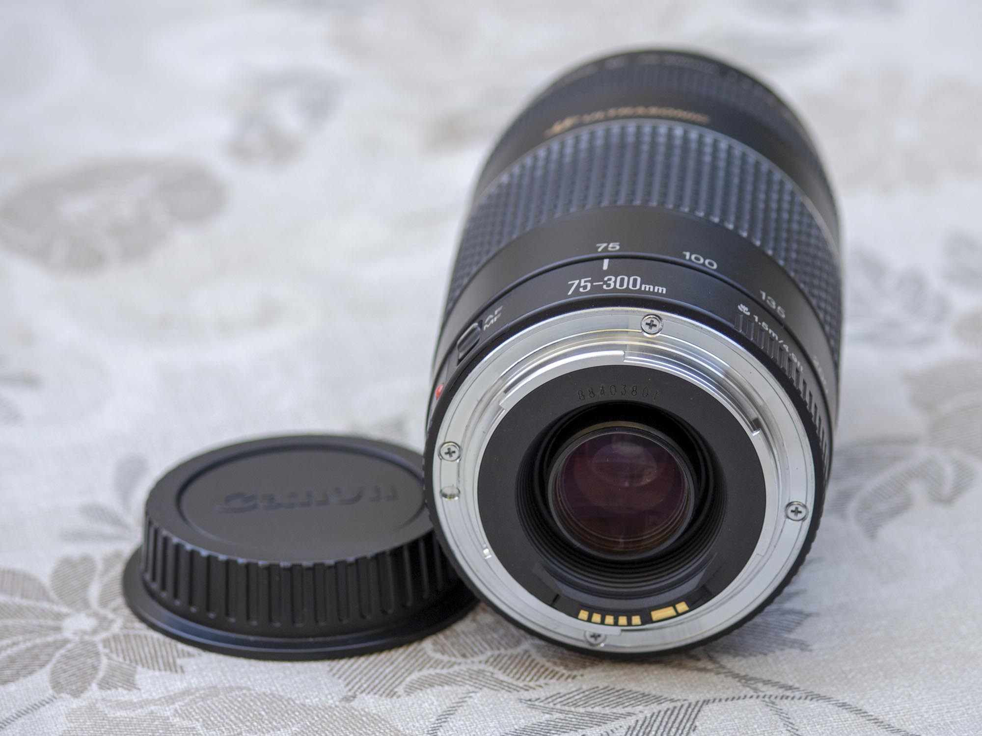 Canon_EF_75-300_III_USM_c.jpg
