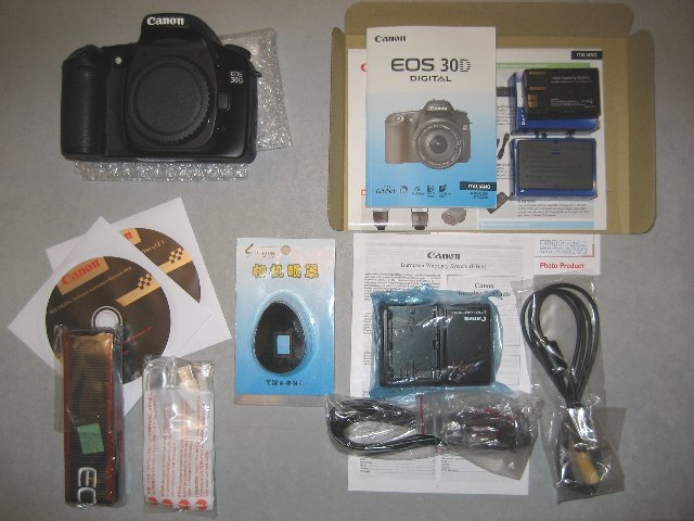 Canon_EOS_30D_1_small.jpg