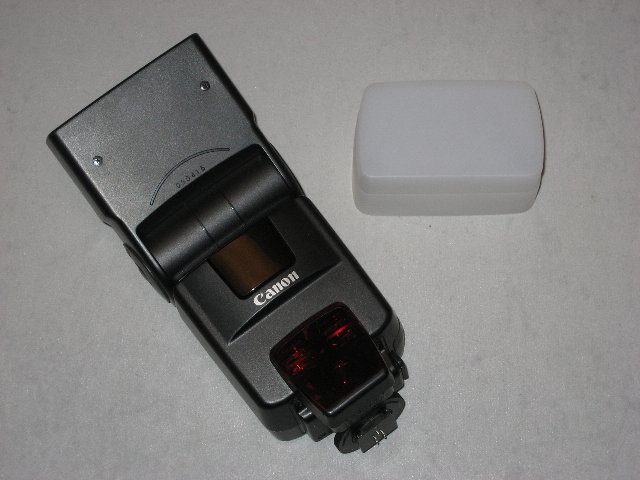 Canon_Speedlite_550EX_2_small.jpg