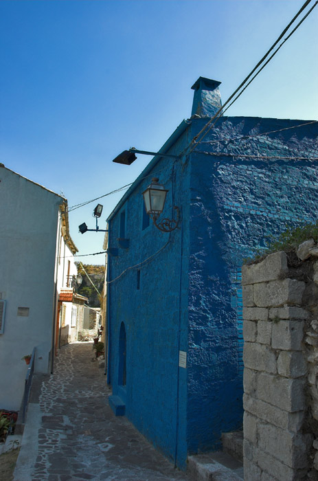 casetta-blu.jpg
