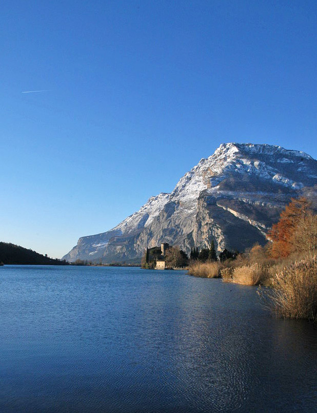 Castel-Toblino_modificata.jpg