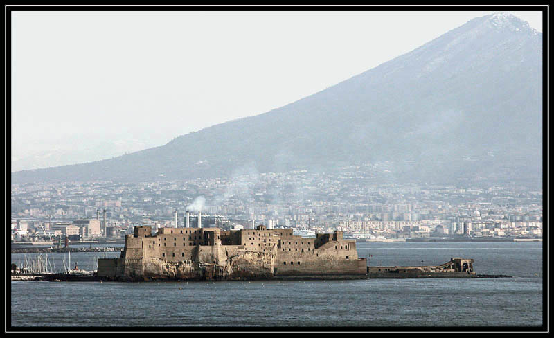 castel dell'ovo 2 copia copia.jpg