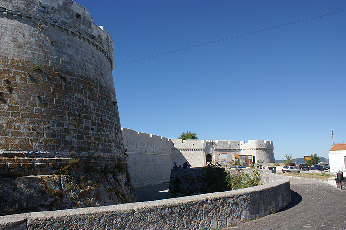 Castello.2.jpg