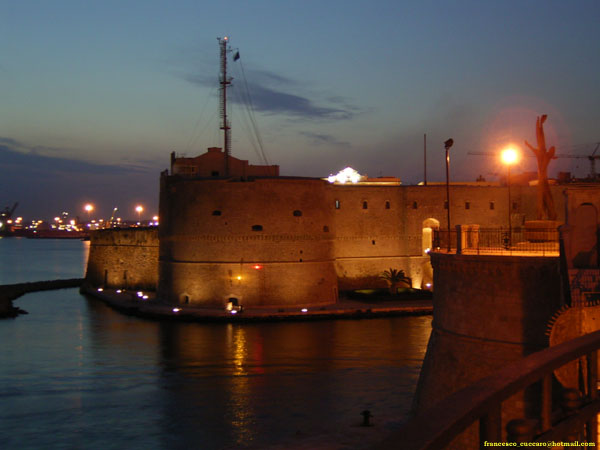 Castello aragonese.jpg
