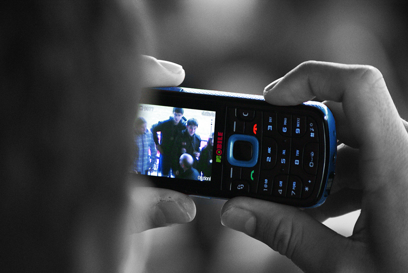 cellulare_bw.jpg