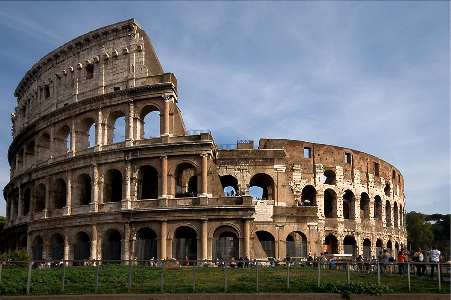 Colosseo_invio_colori.jpg