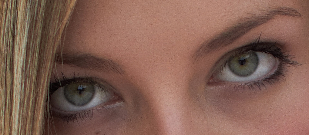 crop occhi.jpg