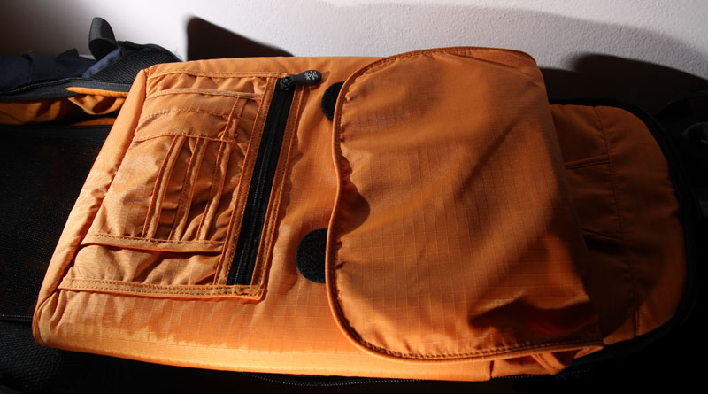 crumpler bag pic 3.jpg