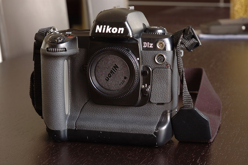 D-1X-FRONT-s.jpg