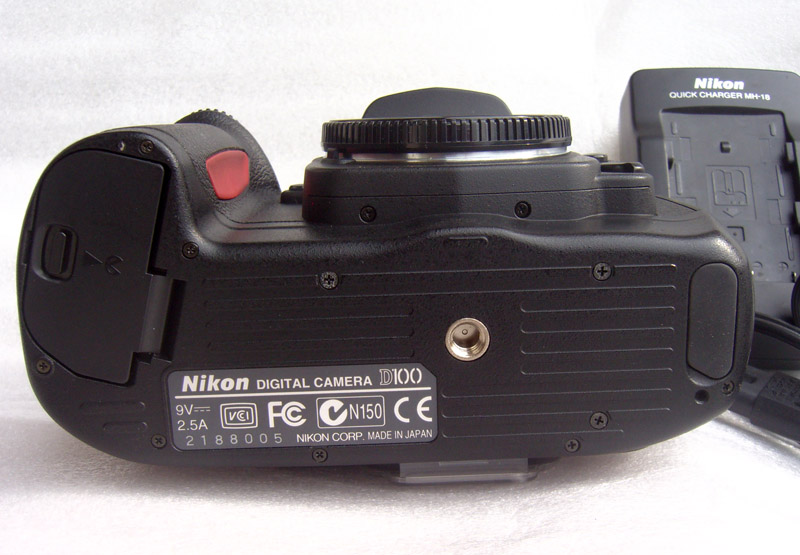 D100 D.JPG