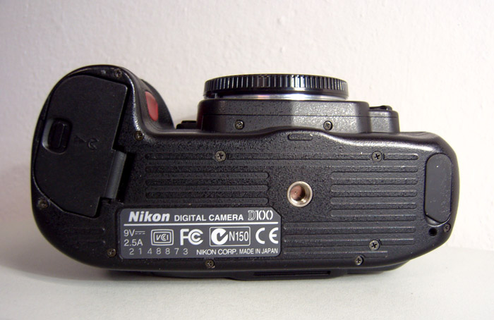 D100 D.jpg