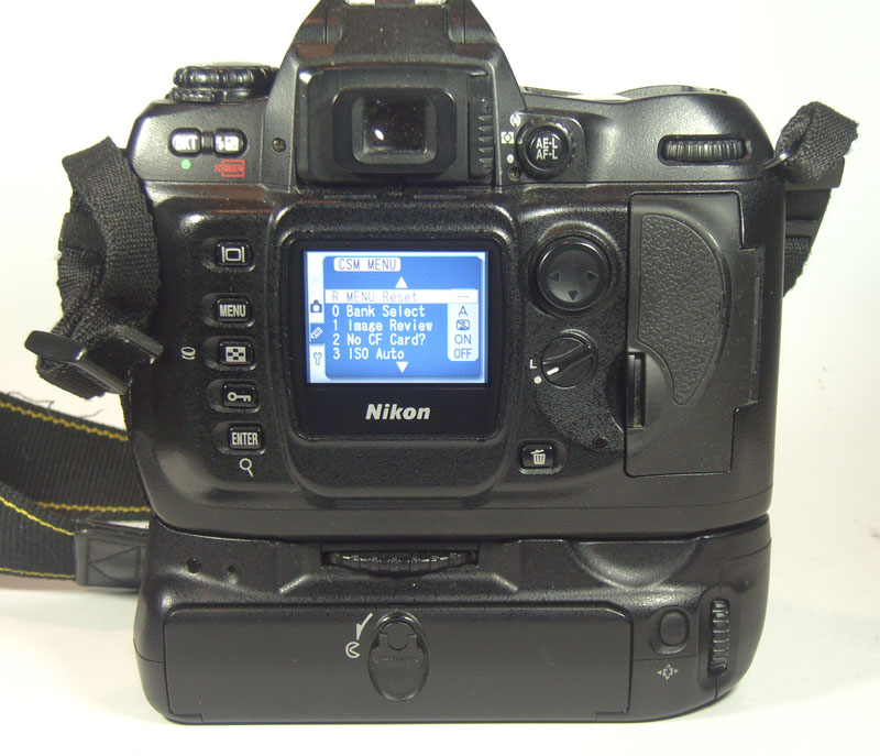 D100MB C.JPG