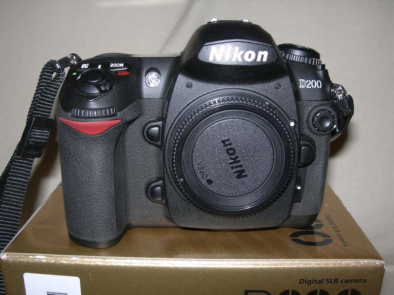 D200-Front.jpg