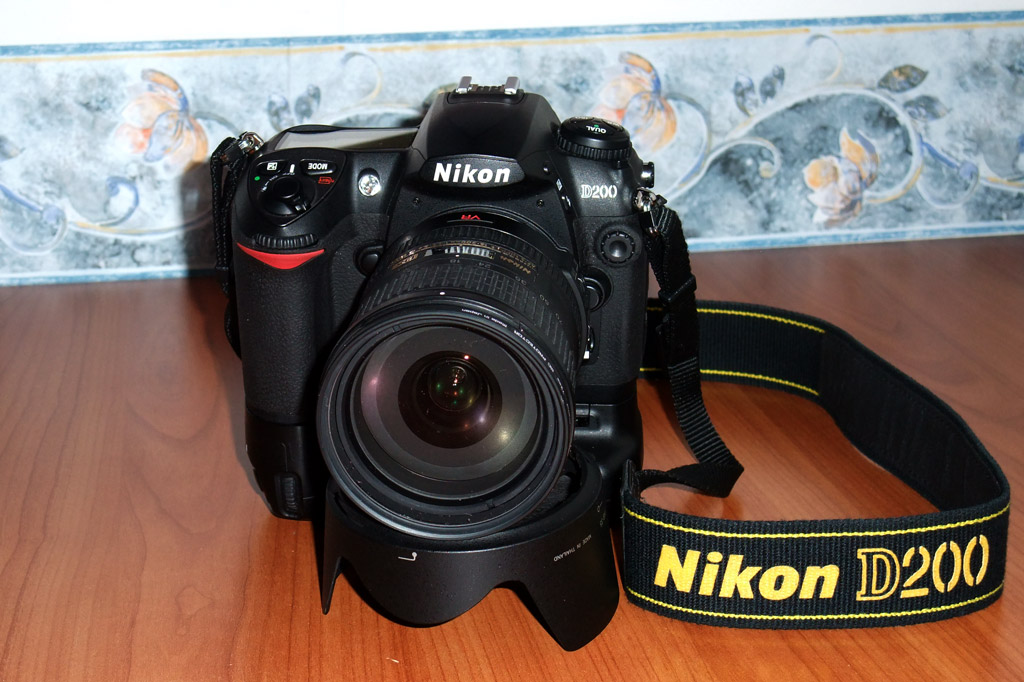 d200-fronte.jpg