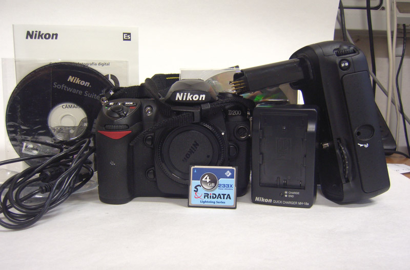 D200 A.JPG
