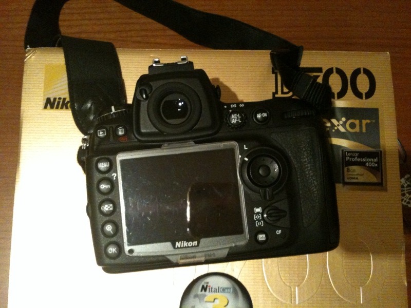 D700-2.jpg