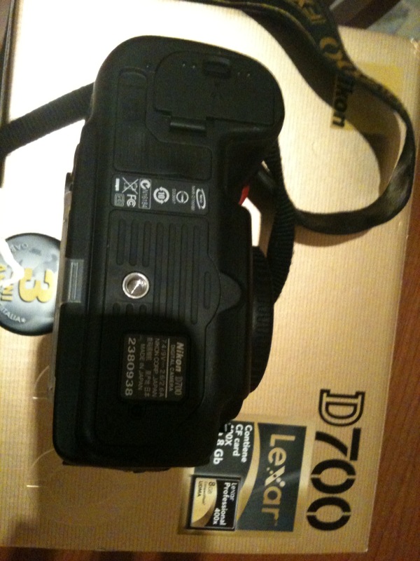 D700_body01.jpg