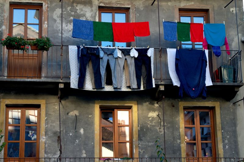 Davanti alla colleggiata3.jpg