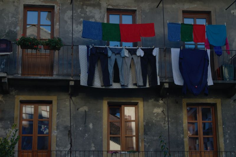 Davanti alla colleggiata orig..jpg