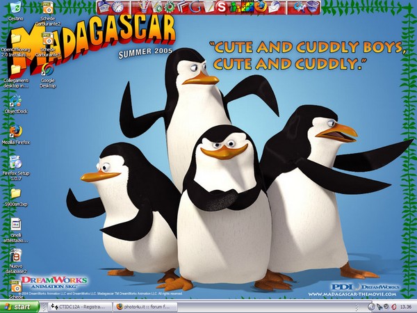 deskpinguini.jpg