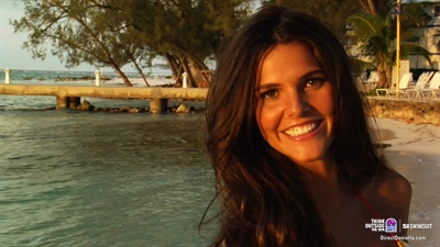 DirectDaniellaSmall_1849.jpg