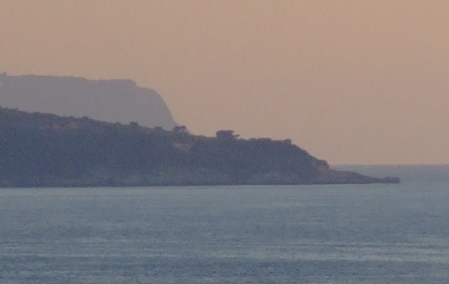 DSCF0385 crop2.jpg