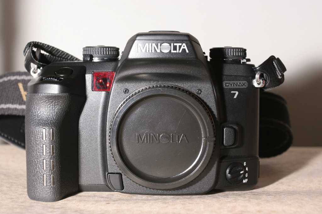 Dynax7-001.JPG