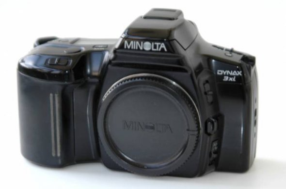 Dynax_3xi_corpo.jpg