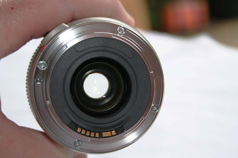 ef24-85b.jpg