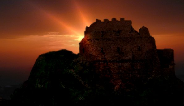 er_castello_der_fantasma_piccolo sunset.jpg