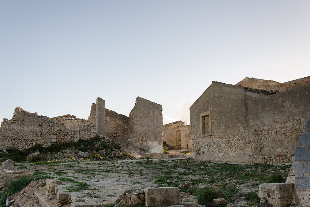 extonnara#1.jpg