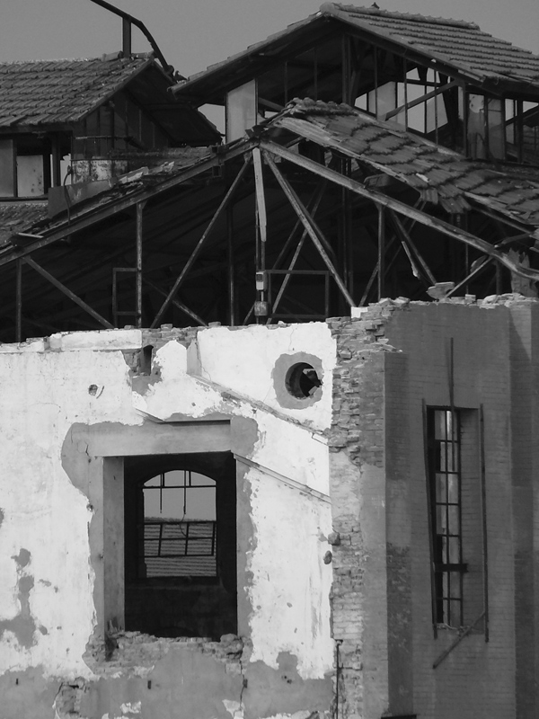 fabbrica-bw3.jpg