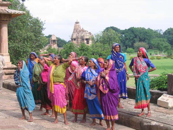 FEDELI A KHAJURAHO.jpg