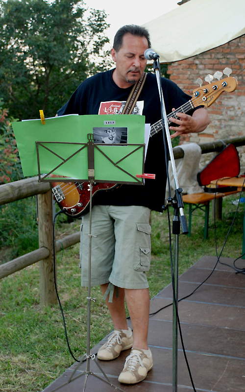 FENDER-PRECISION-BASS_4.jpg