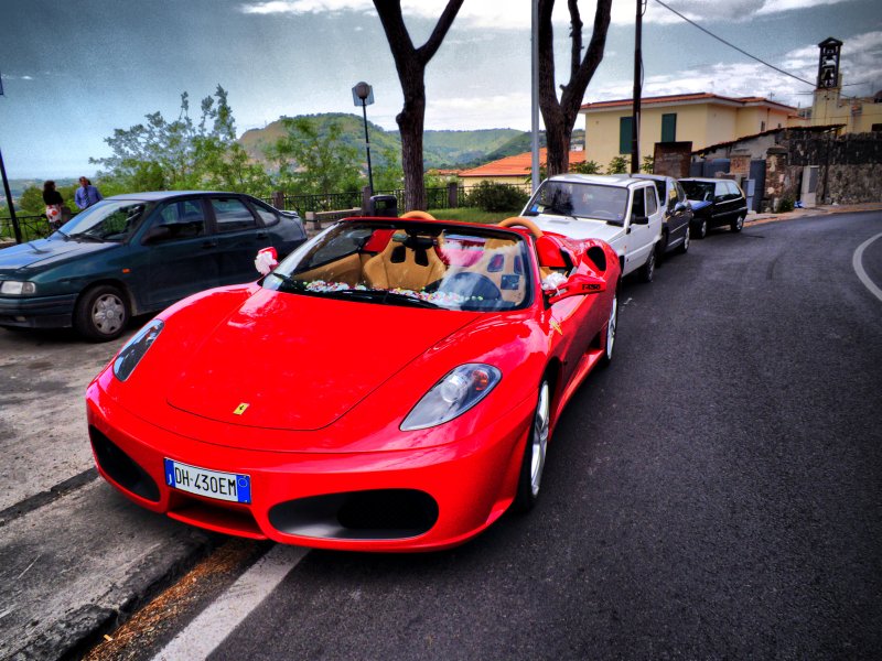 Ferrari4u2.jpg
