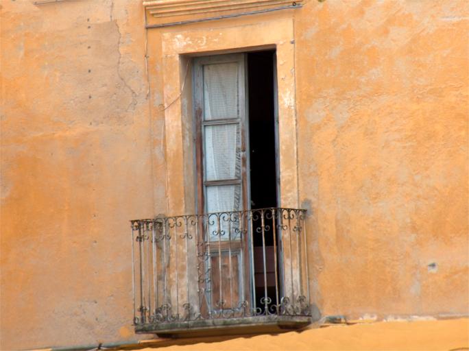 finestraa.jpg